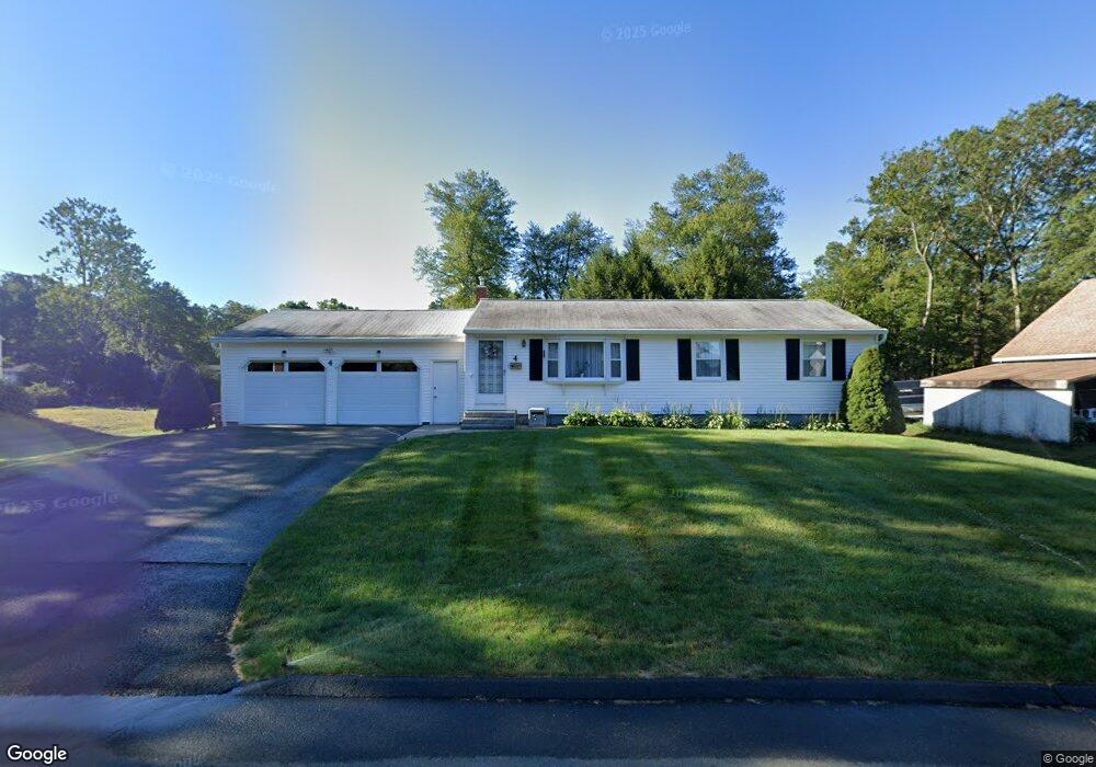 4 Roberts Rd, Enfield, CT 06082 - photo 1
