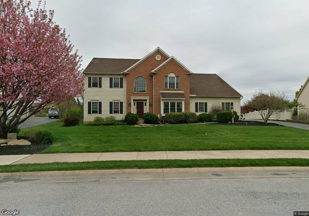 534 E Conestoga St, New Holland, PA 17557 - photo 1