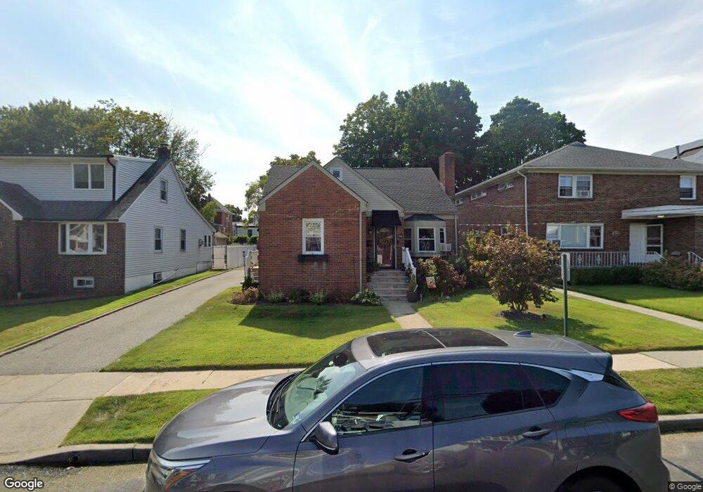 516 Forest Ave, Lyndhurst, NJ 07071 - photo 1