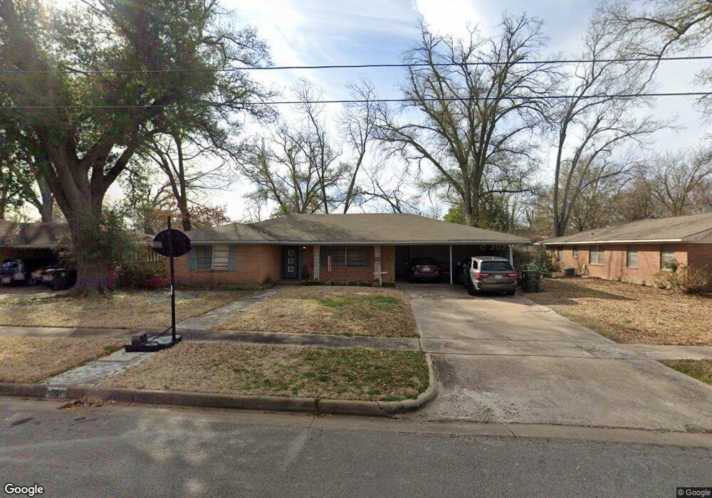 301 Alpine Dr, Tyler, TX 75701 - photo 1