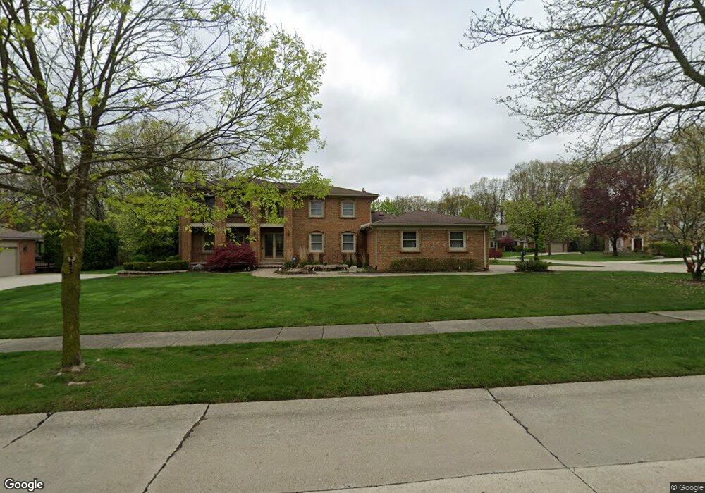 5113 Longview Dr, Troy, MI 48098 - photo 1