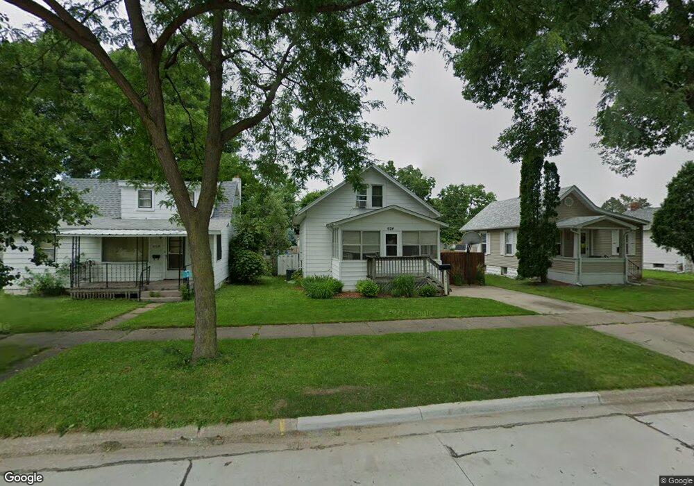 624 22nd Ave SW, Cedar Rapids, IA 52404 - photo 1