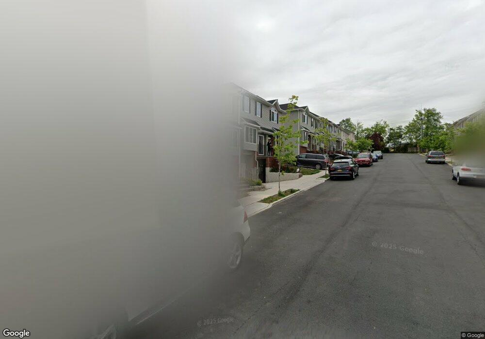 85-106 Burgundy Loop, Staten Island, NY 10304 - photo 1