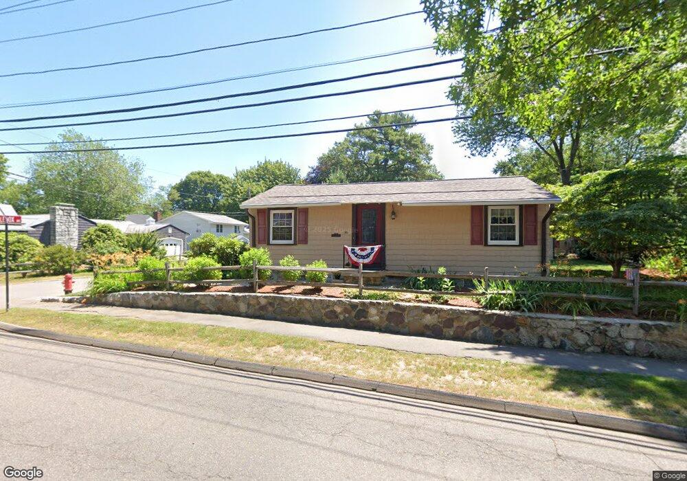 36 Elm St, Saugus, MA 01906 - photo 1