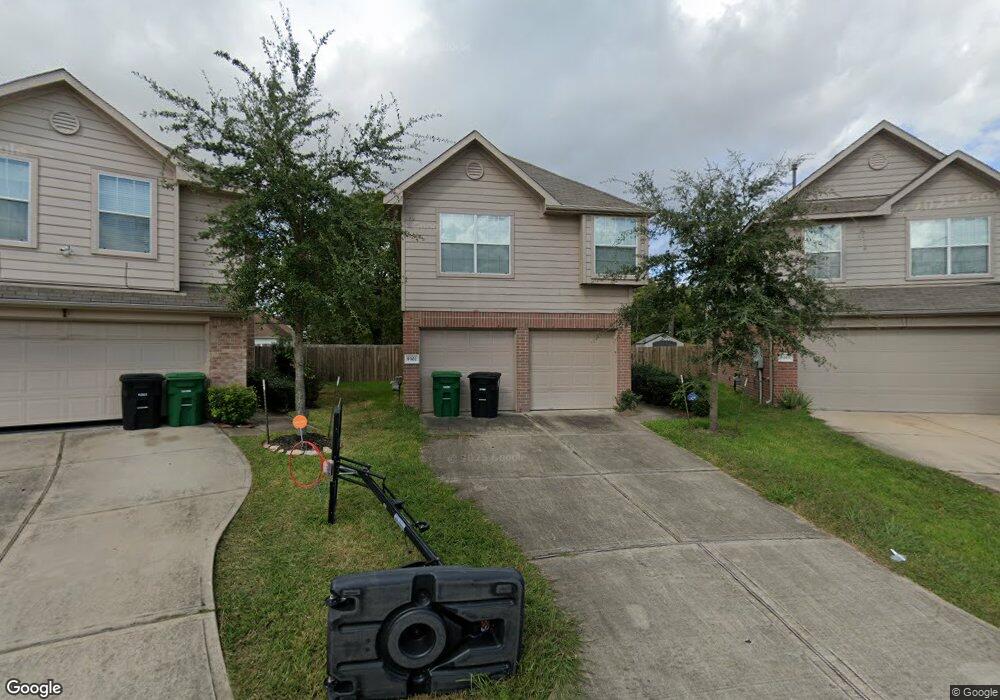 9302 Valley Tree Ln, Houston, TX 77089 - photo 1