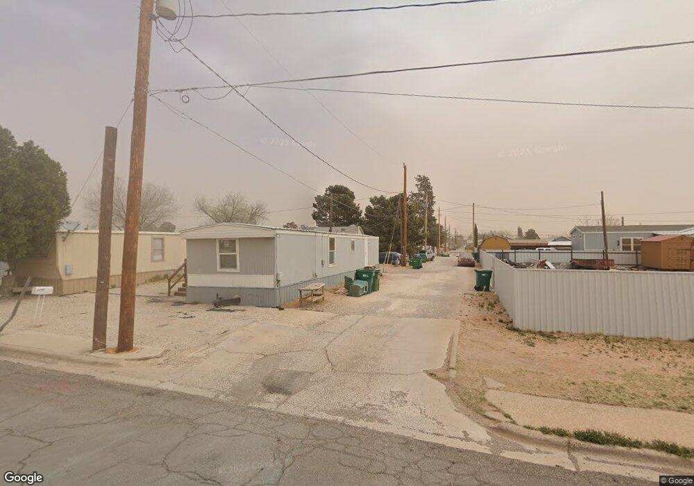 405 1/2 E Scharbauer St, Hobbs, NM 88240 - photo 1