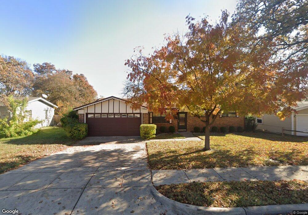 908 Jerry Ln, Bedford, TX 76022 - photo 1