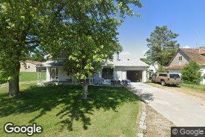 104 6th St NW, Wessington Springs, SD 57382