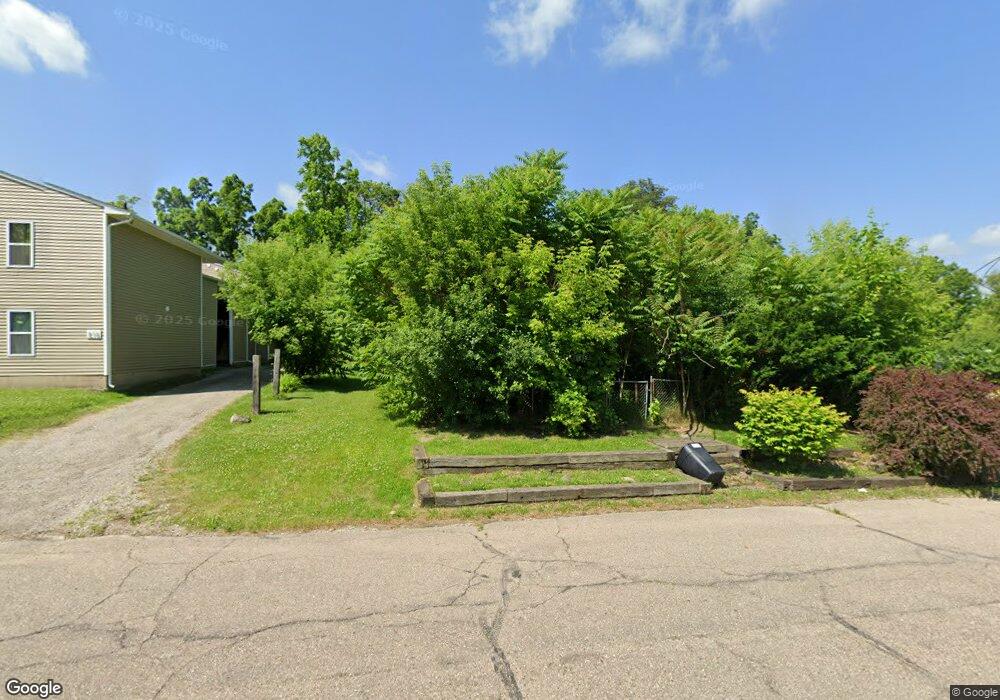810 Asylum St, Flint, MI 48503 - photo 1
