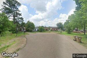 8 Patch Place, Hooks, TX 75561