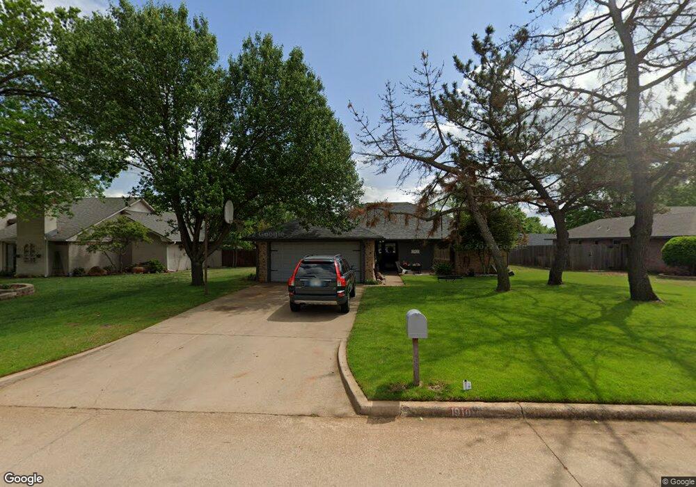 1910 Crestline Dr, Duncan, OK 73533 - photo 1