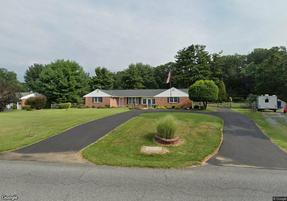 9809 Watkins Rd, Gaithersburg, MD 20882 - photo 1