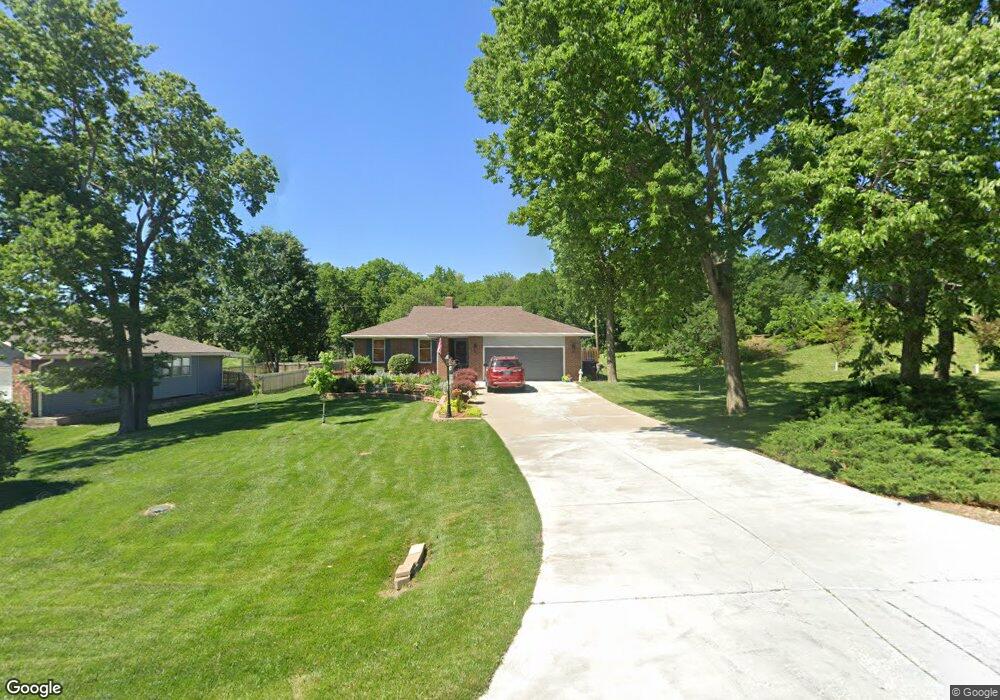 7308 SW 33rd St, Topeka, KS 66614 - photo 1