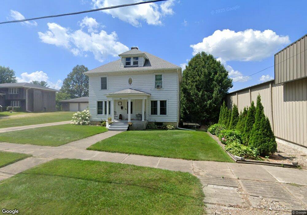 320 S Vine St, West Union, IA 52175 - photo 1