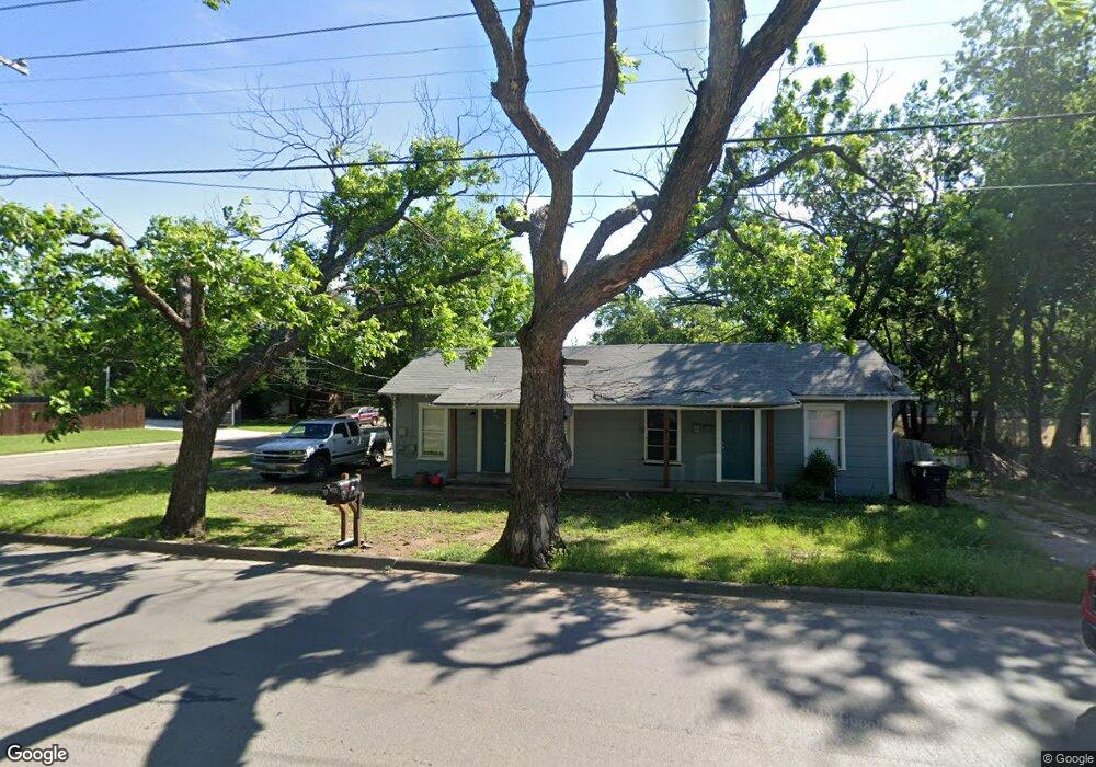 812 Granbury St, Cleburne, TX 76033 - photo 1