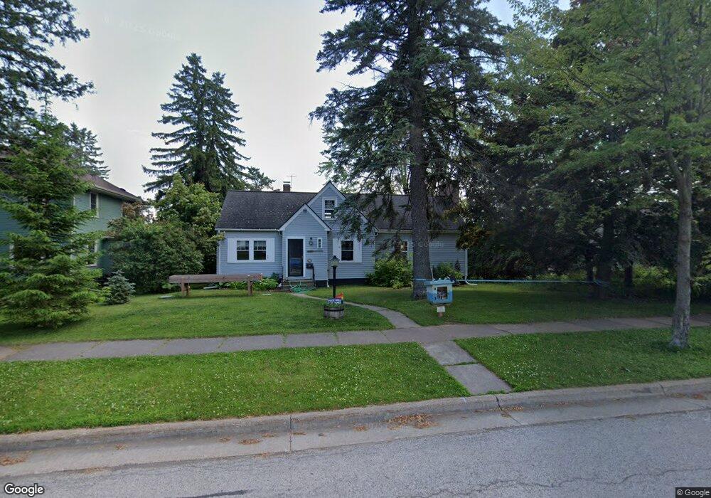 5820 Tioga St, Duluth, MN 55804 - photo 1