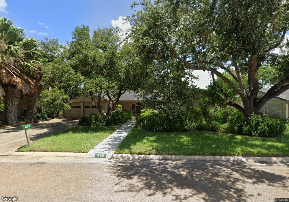 606 W 13th St, Weslaco, TX 78596 - photo 1