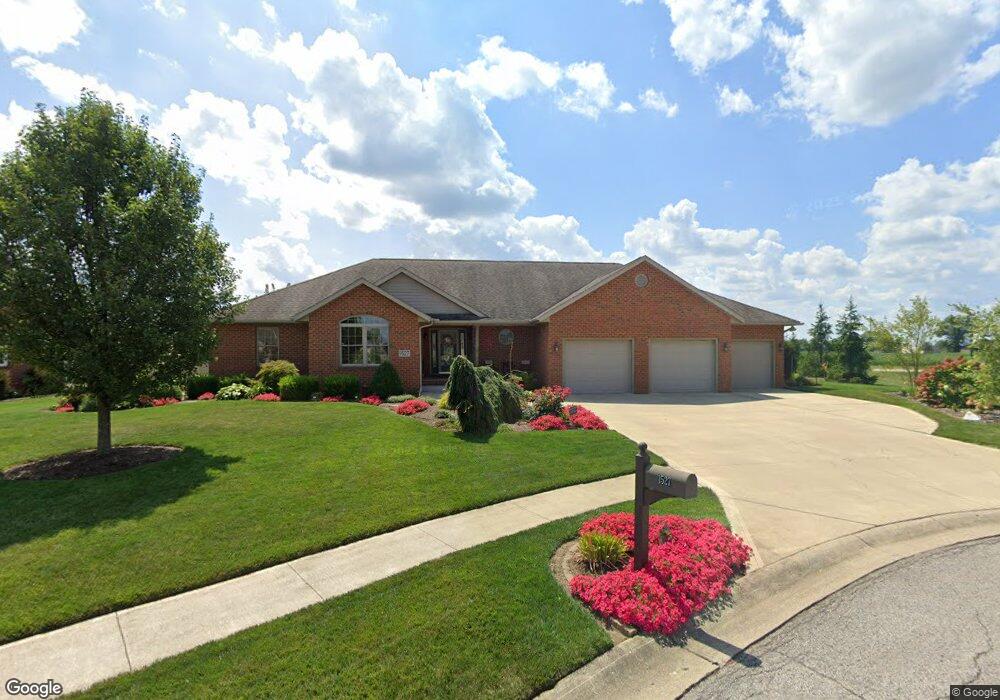 1527 Bradbury Ct, Bucyrus, OH 44820 - photo 1