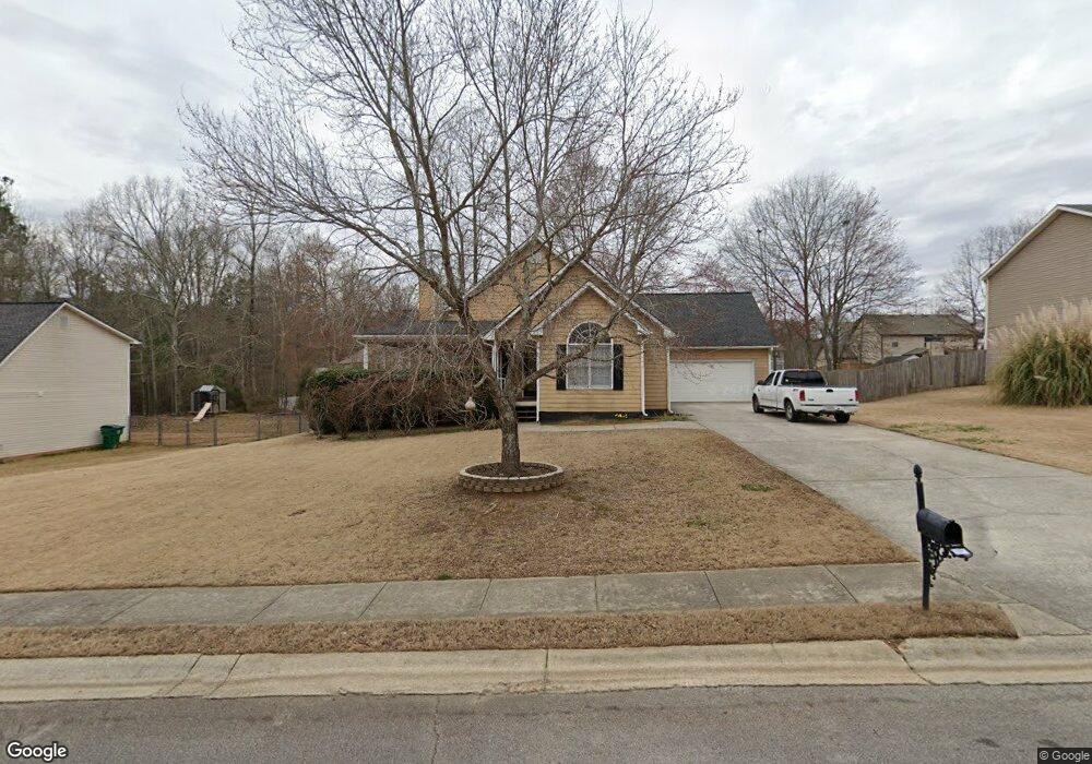 721 Baskins Cir, Winder, GA 30680 - photo 1