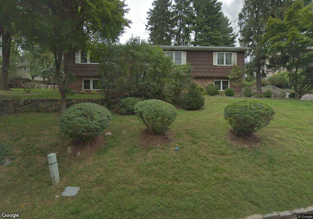 17 Sycamore Ln, Irvington, NY 10533 - photo 1