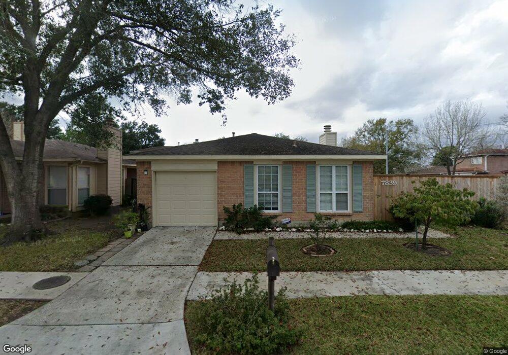 7839 Redlands Dr, Houston, TX 77040 - photo 1