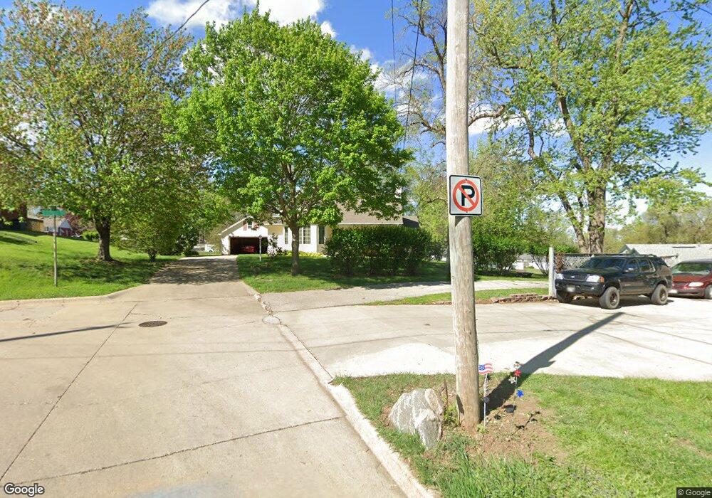 409 Caulder Ave, Des Moines, IA 50315 - photo 1