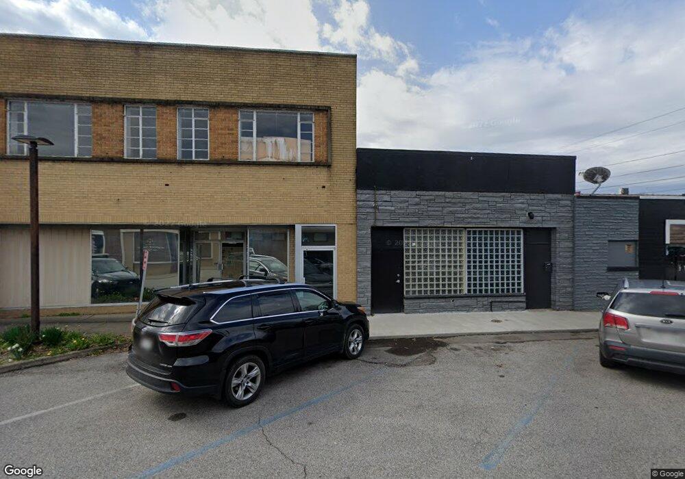 1233 Ohio Ave, Dunbar, WV 25064 - photo 1