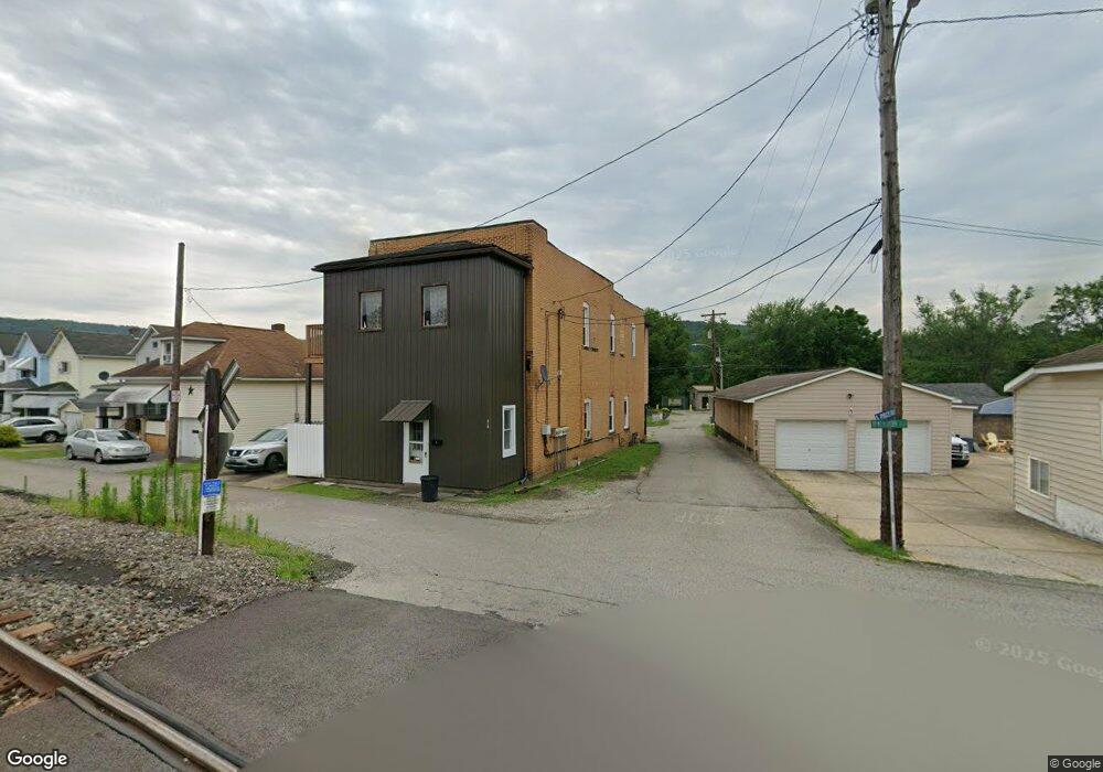 313 Elm St, East Vandergrift, PA 15629 - photo 1