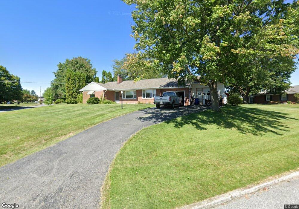 875 Fairview Ave, Waynesboro, PA 17268 - photo 1