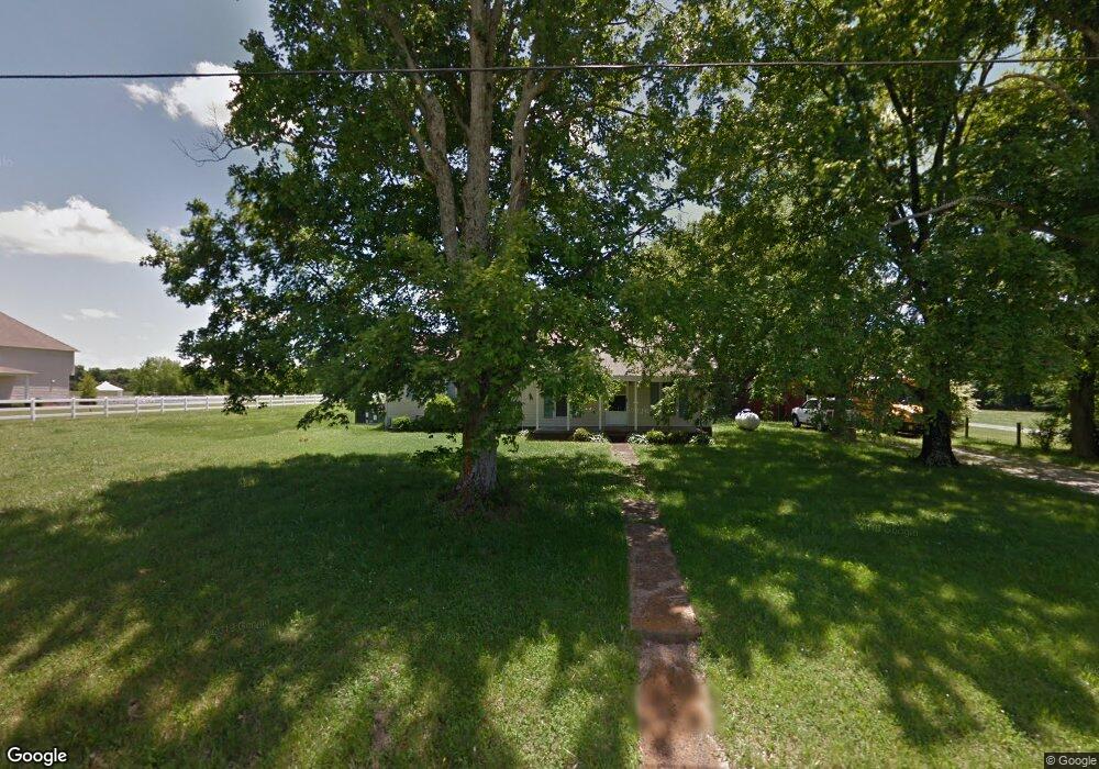 230 Benford Rd, Shelbyville, TN 37160 - photo 1