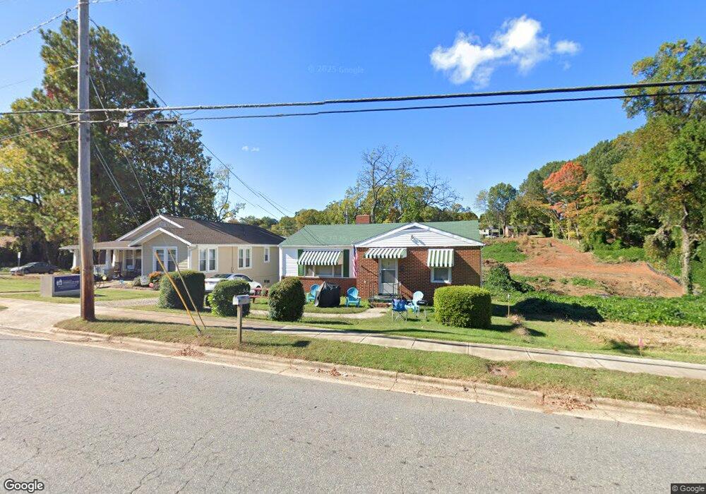 307 N Tradd St, Statesville, NC 28677 - photo 1