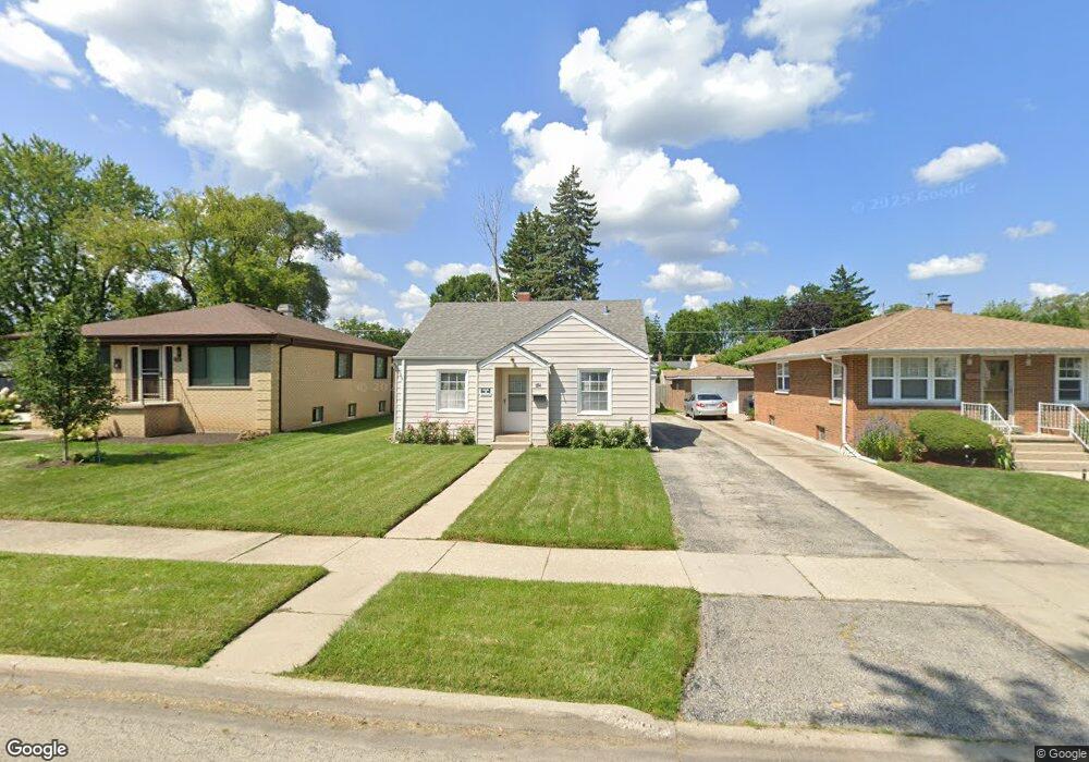 104 N Gretta Ave, Waukegan, IL 60085 - photo 1