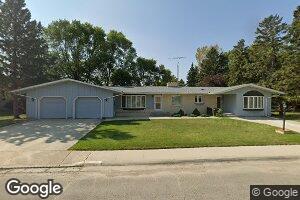 717 6th St NE, Rolla, ND 58367