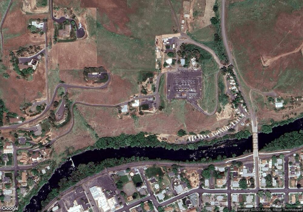 526 NE Ellis Place, Pendleton, OR 97801 - photo 1