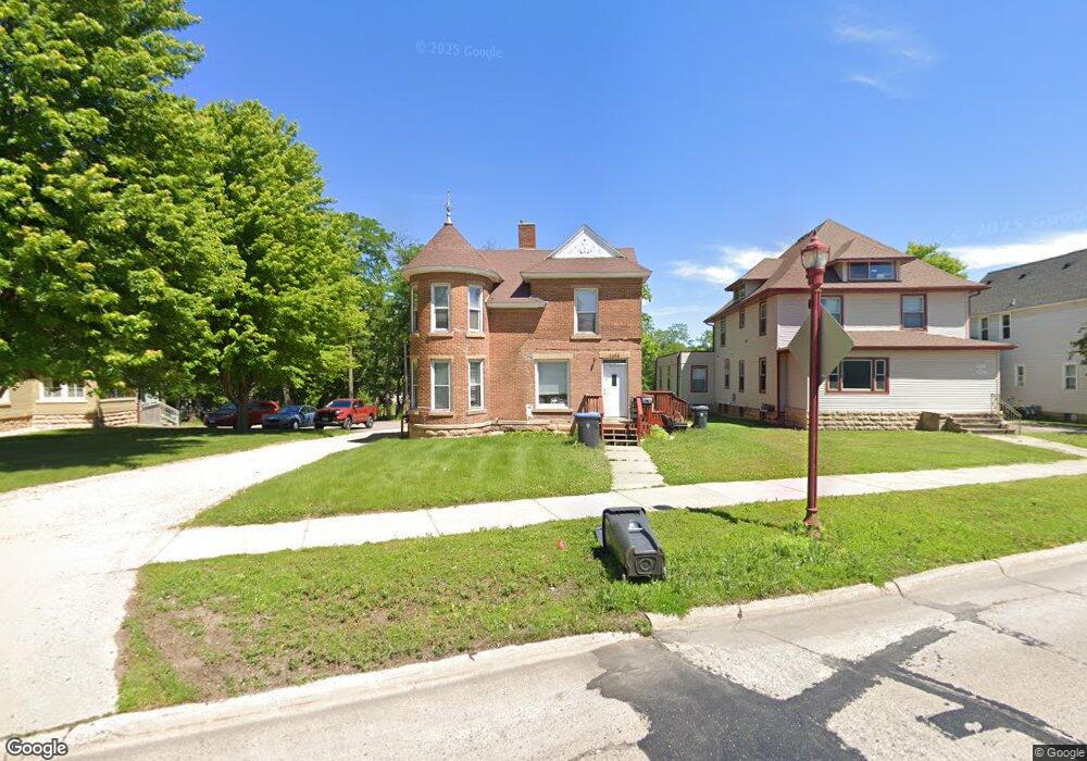 1616 S Riverfront Dr, Mankato, MN 56001 - photo 1