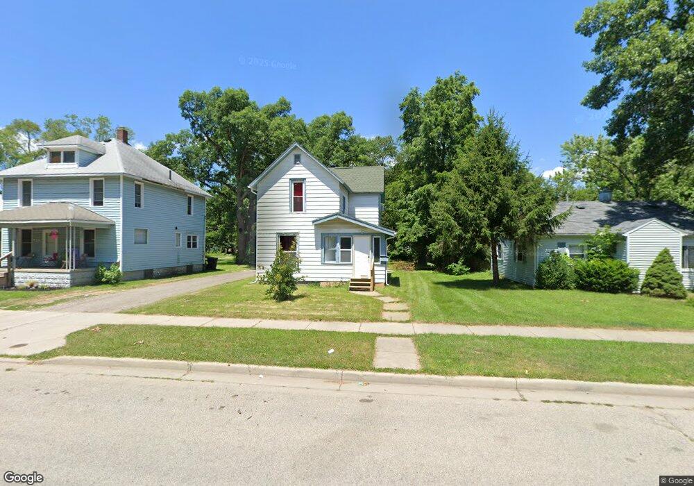 616 W Wolf Ave, Elkhart, IN 46516 - photo 1