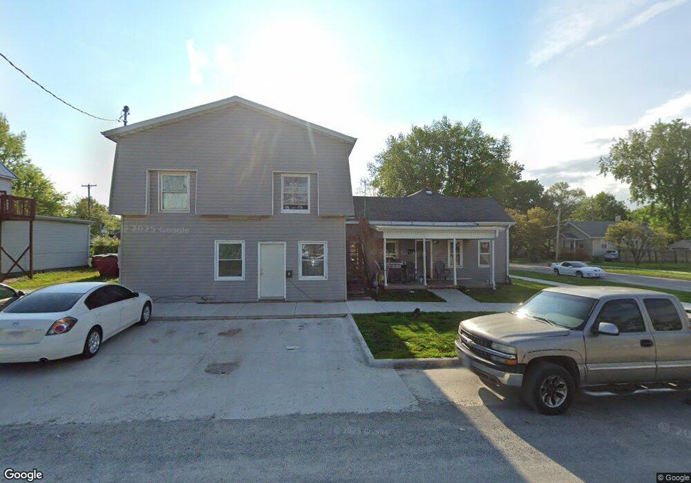 618 S 17th St, Mattoon, IL 61938 - photo 1