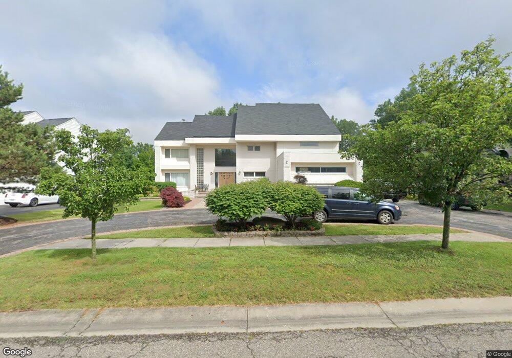 7072 Alta Vista Dr, West Bloomfield, MI 48322 - photo 1