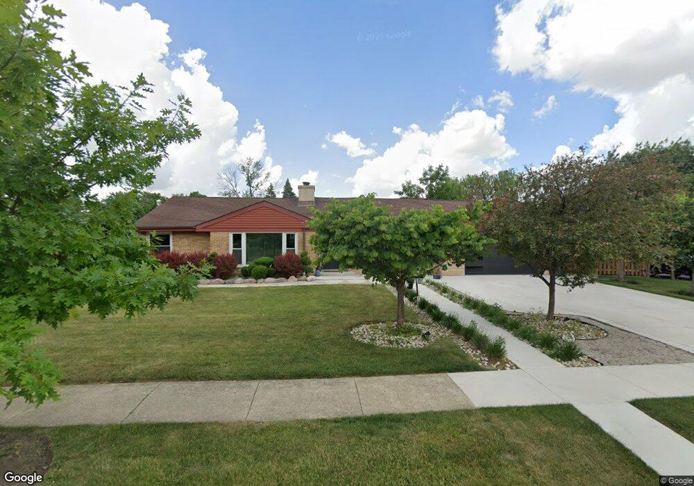 2546 Rusty Dr, Des Plaines, IL 60018 - photo 1