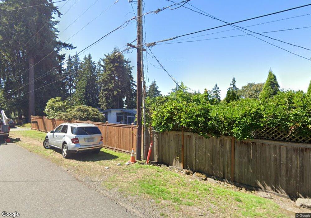 8 Wembley Ln, Mercer Island, WA 98040 - photo 1