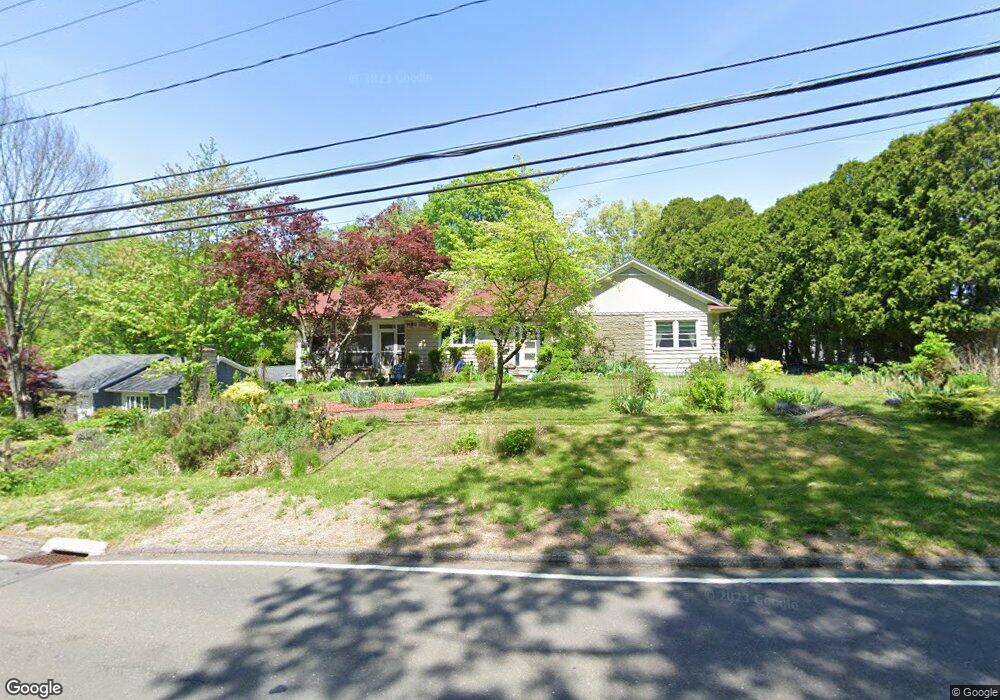 146 Lake Ave, Trumbull, CT 06611 - photo 1