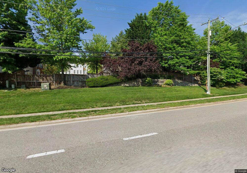 8268 Phelps Lake Ct, Lorton, VA 22079 - photo 1