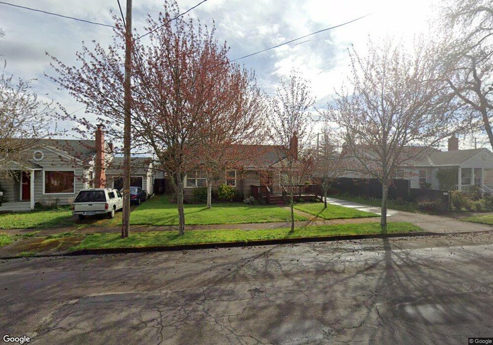 1241 Maple St SW, Albany, OR 97321 - photo 1