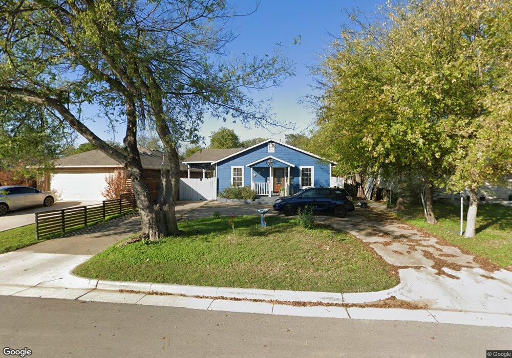 820 Bonham St, Grand Prairie, TX 75050 - photo 1