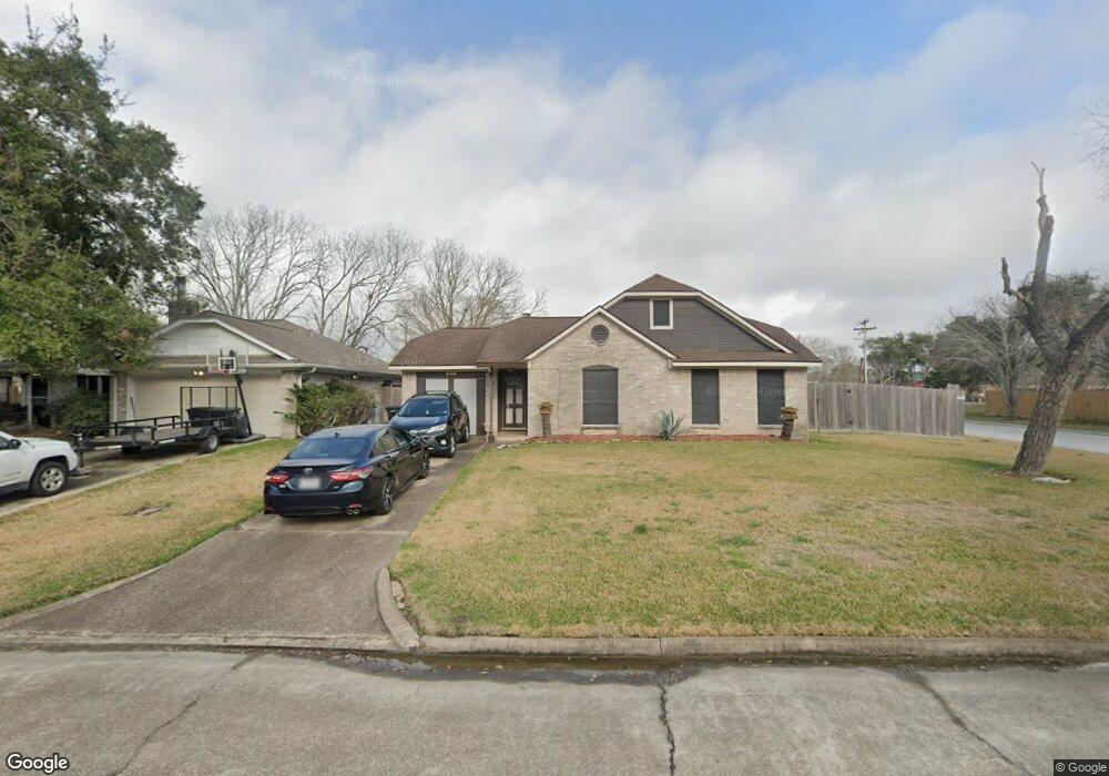 3102 Wood Fox Dr, Alvin, TX 77511 - photo 1