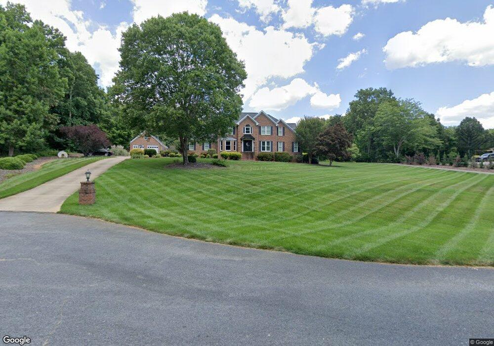 257 Lawrence Dr, Asheboro, NC 27205 - photo 1