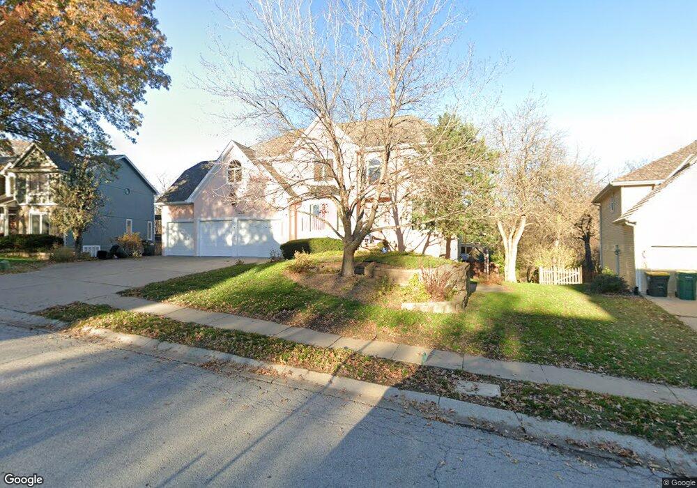 192 Canyon View Dr, Lansing, KS 66043 - photo 1