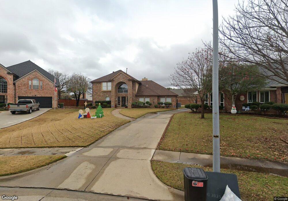 440 Shade Tree Cir, Hurst, TX 76054 - photo 1