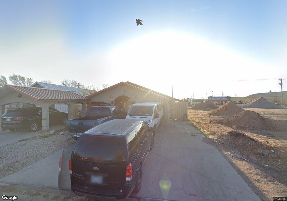 621 N Crumley St, Guymon, OK 73942 - photo 1