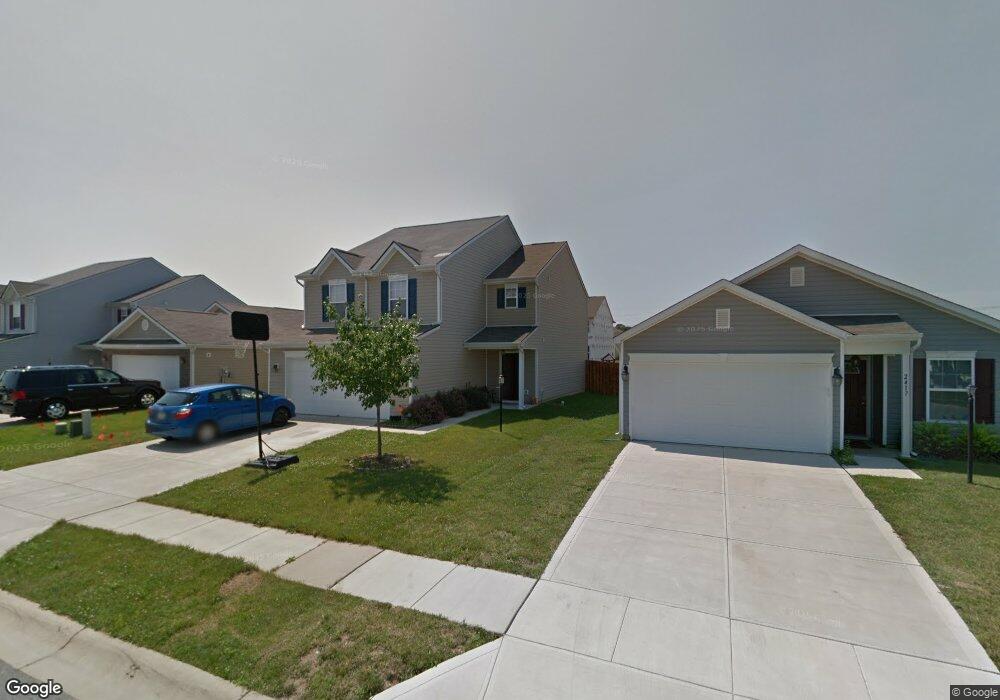 2407 Middle View Dr, Columbus, IN 47201 - photo 1